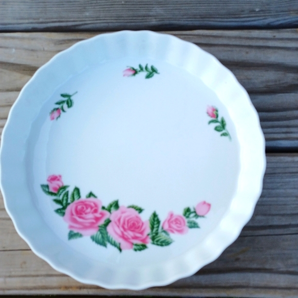 Vintage Christineholm Ceramic Rose Quiche Baking Dish - Picture 2 of 7